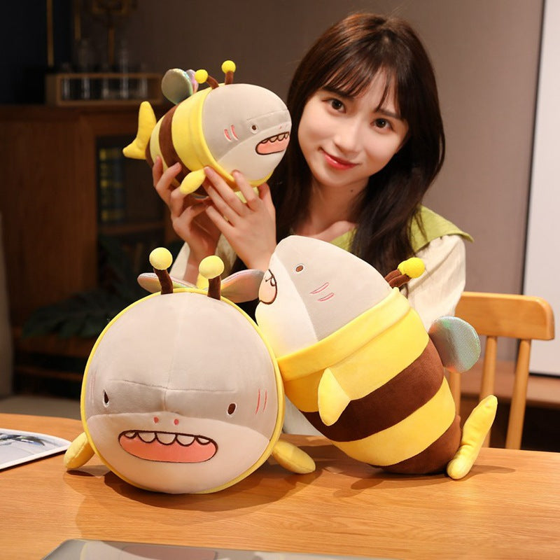 Kawaii Shark Bee peluche muñeca regalo de cumpleaños