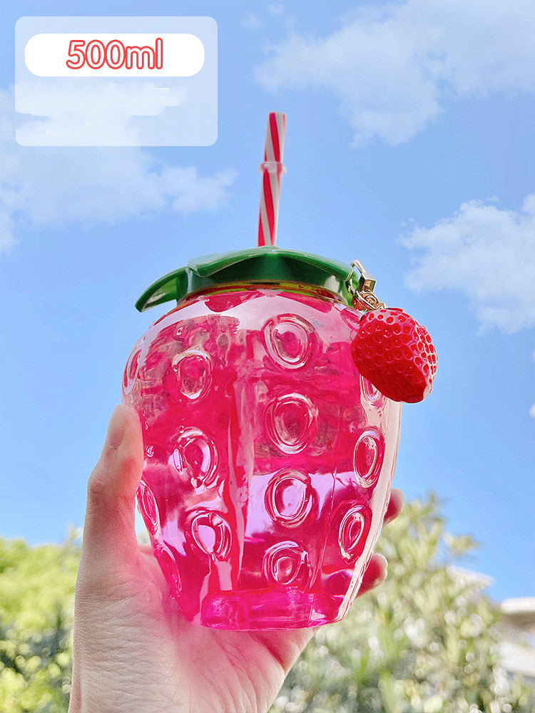 Botella de agua de fresa Kawaii, botella de agua de paja de fresa bonita de 500ml, taza de paja de café con leche PP, utensilios para beber de cocina