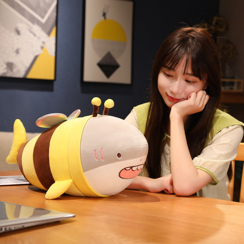 Kawaii Shark Bee peluche muñeca regalo de cumpleaños